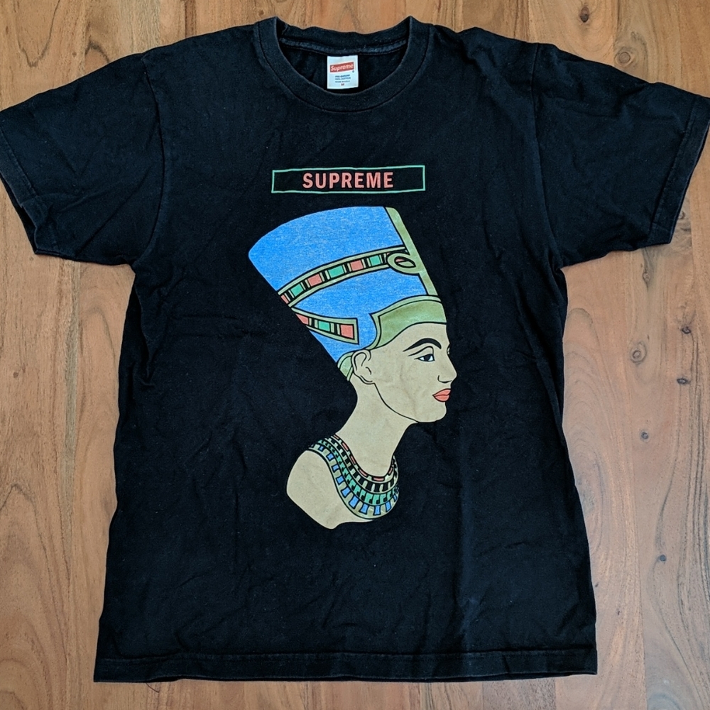 Supreme t-shirt